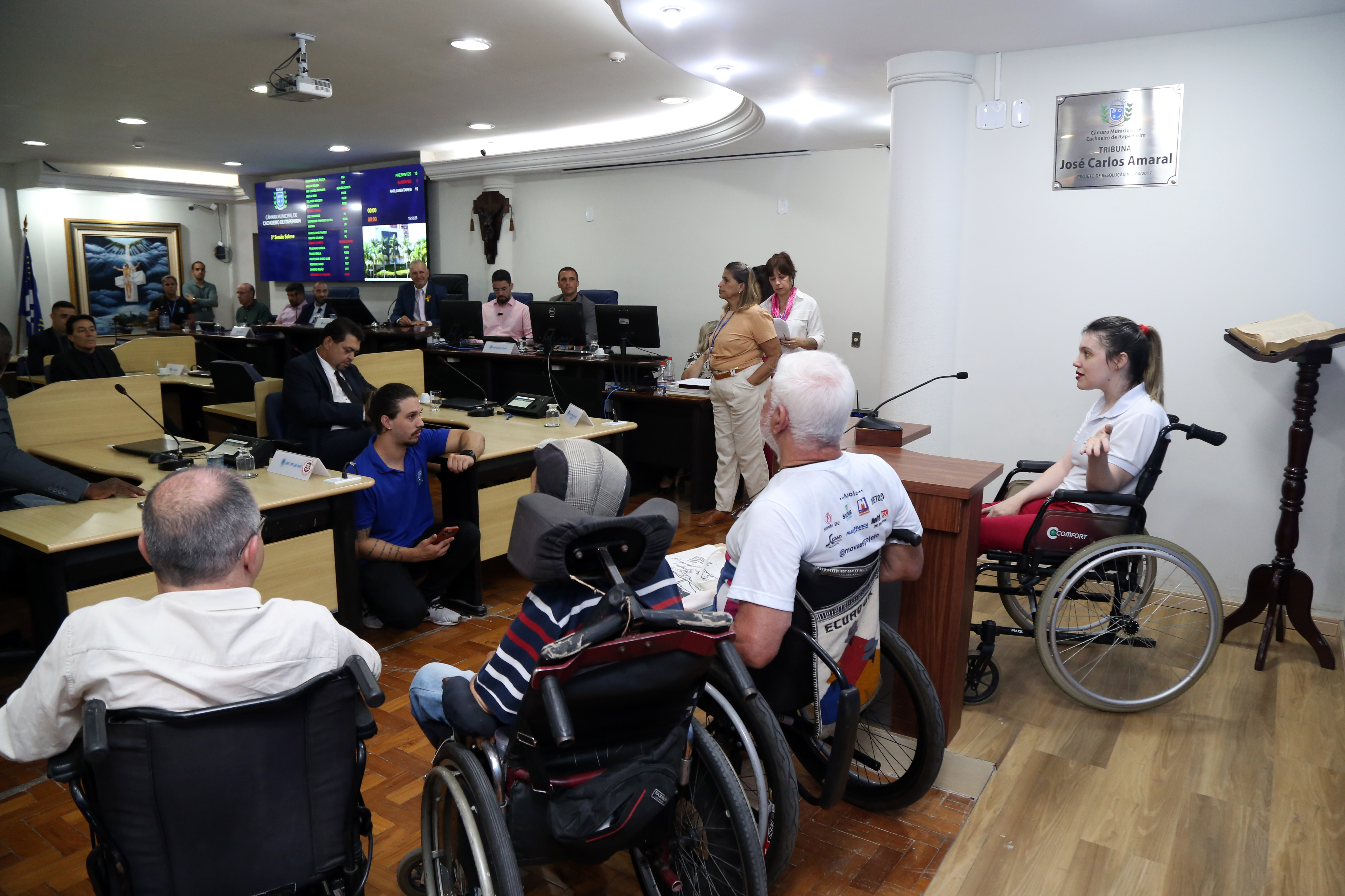 Acessibilidade para quem? PCD’s relatam suas experiências na Câmara Municipal de Cachoeiro