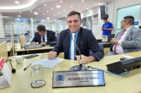 Aprovado projeto que obriga instalação de tomadas para uso público em prédios da administração municipal