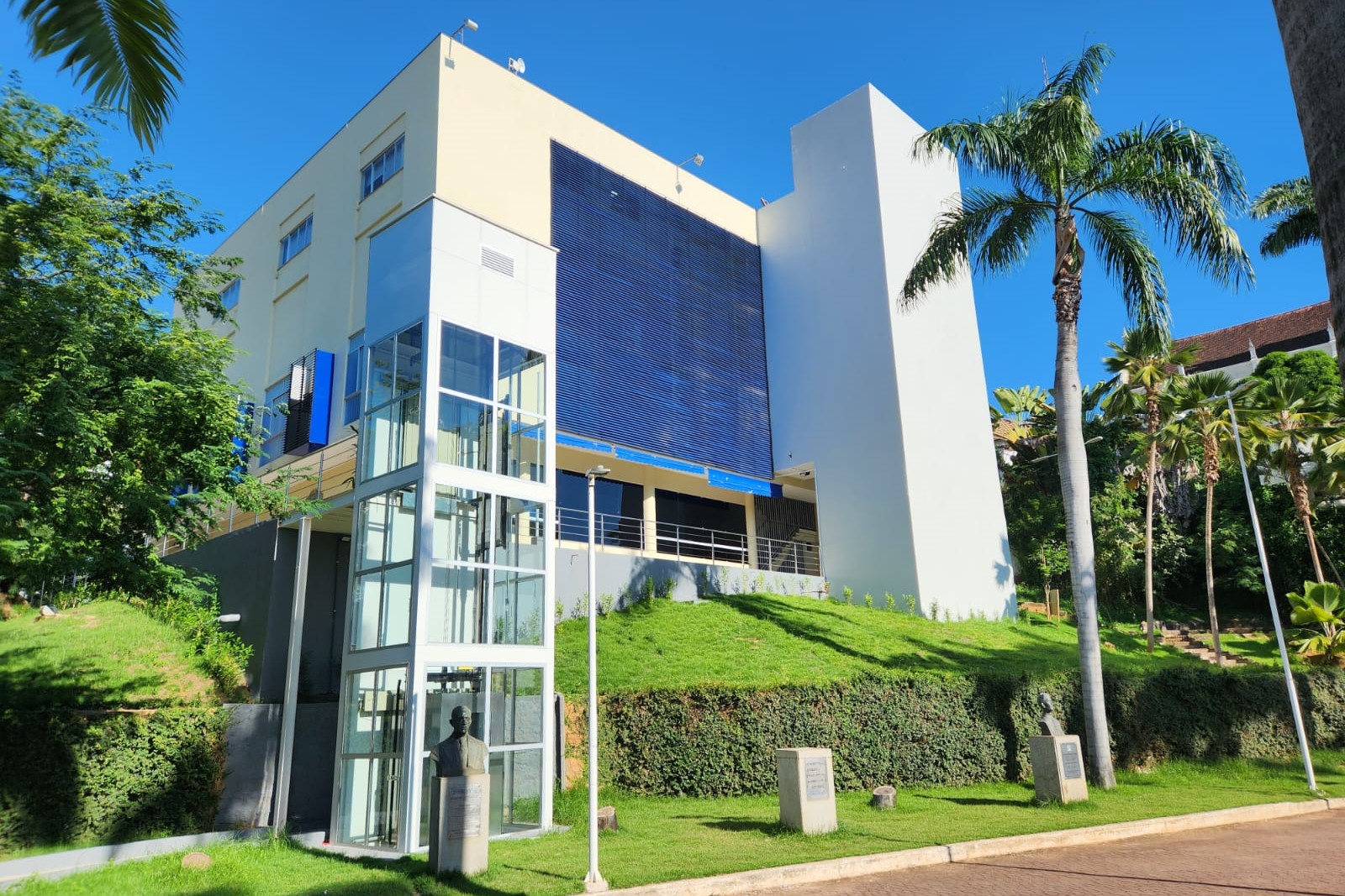 Câmara comemora Emancipação Política e inaugura obras de acessibilidade