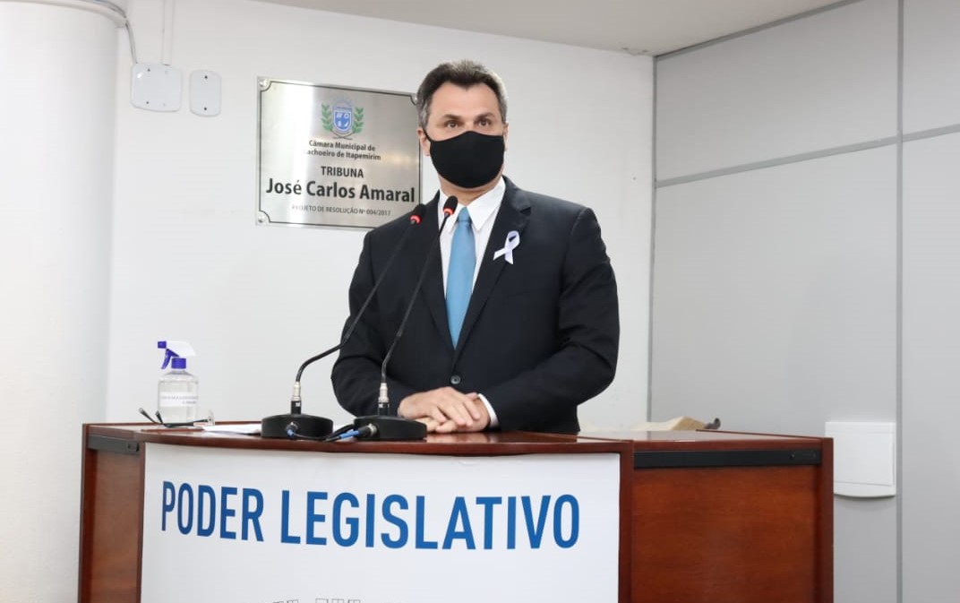 Câmara de Cachoeiro assina adesão à campanha nacional “Sinal Vermelho”