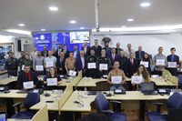 Câmara de Cachoeiro celebra destaques de agosto em Sessão Solene