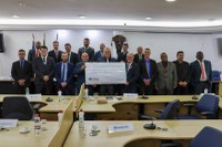 Câmara de Cachoeiro devolve quase R$ 1 milhão à prefeitura