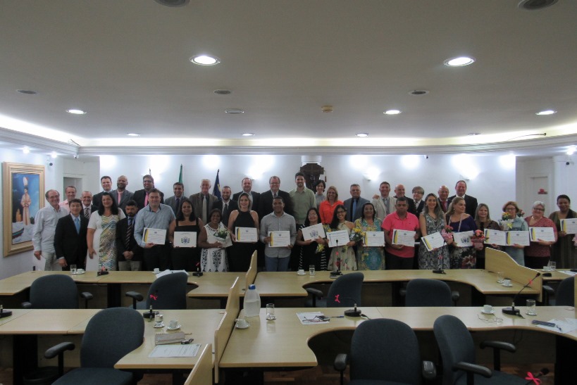 Câmara entrega honrarias