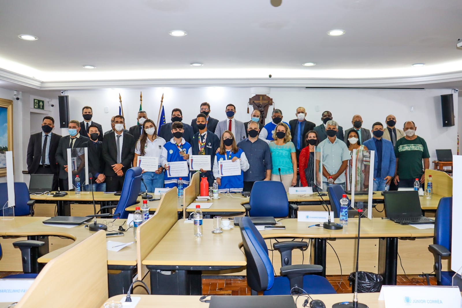 Câmara homenageia cachoeirenses medalhistas da Paralimpíada Escolar