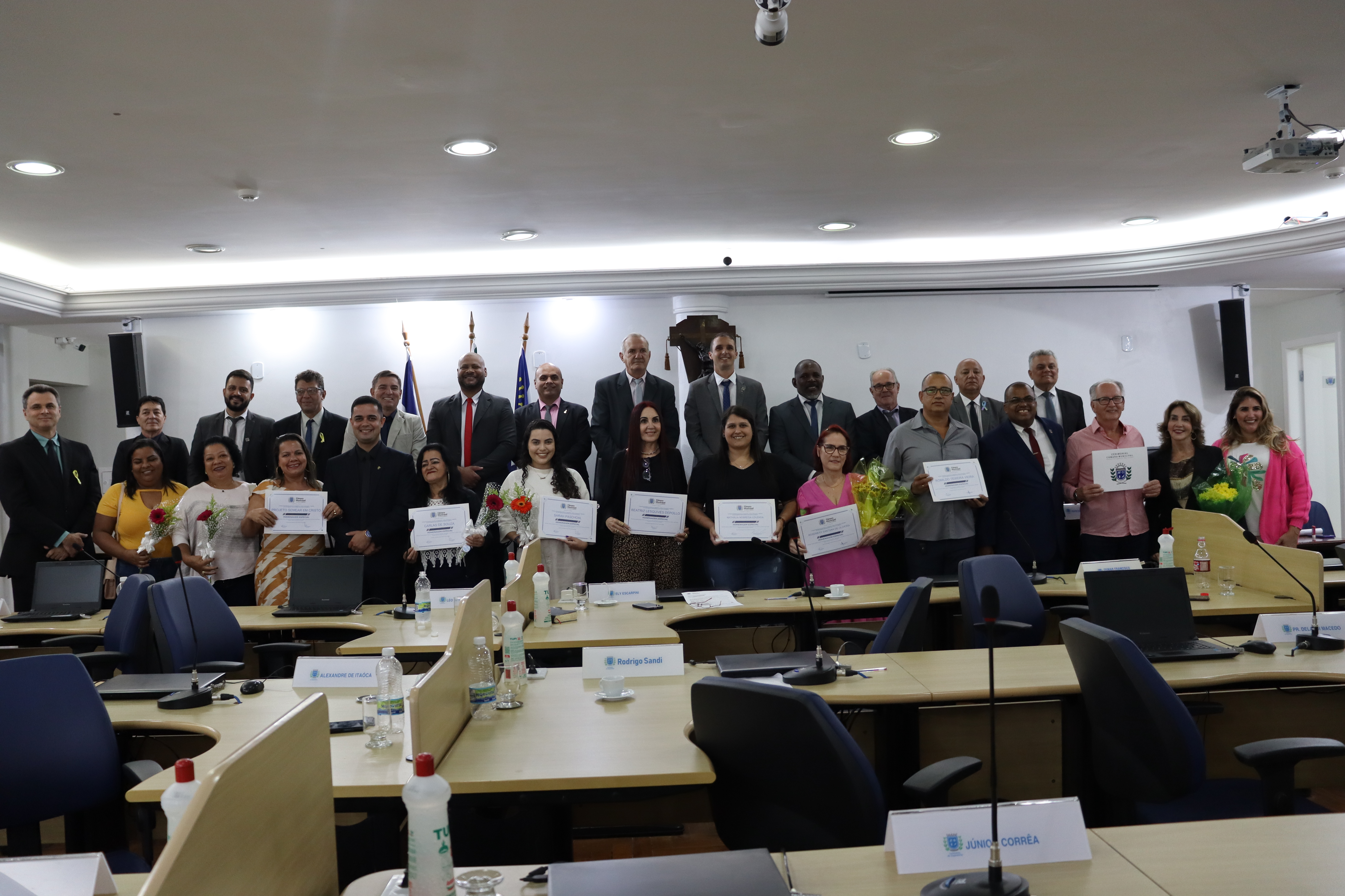 Câmara homenageia trabalhadores e lideranças trabalhistas no mês de maio