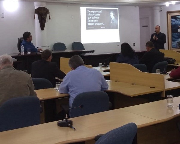 Câmara pede retorno da Polícia Interativa