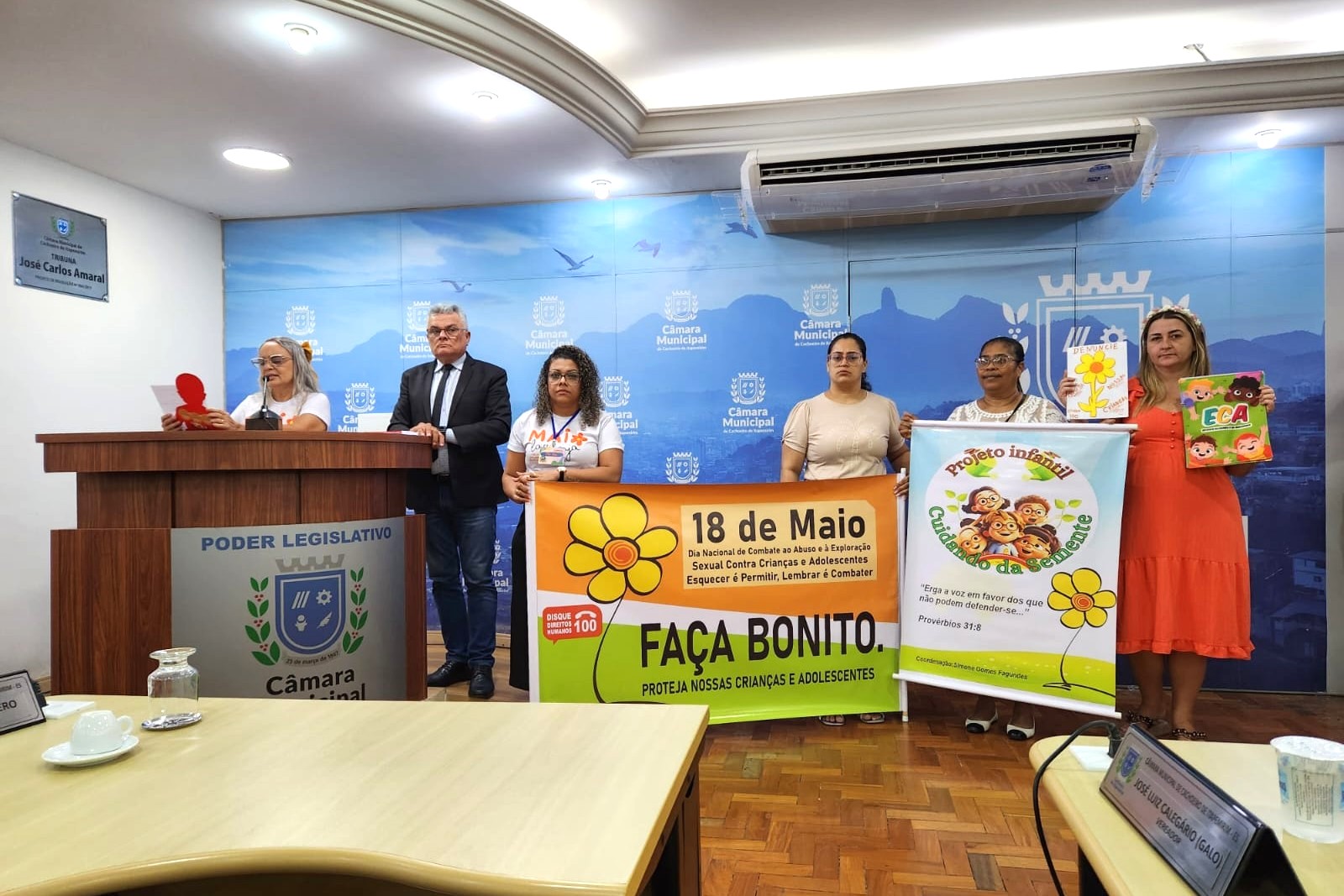 Câmara recebe apresentação do Maio Laranja e reforça combate à violência contra crianças