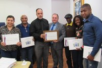 Capoeiristas recebem homenagem