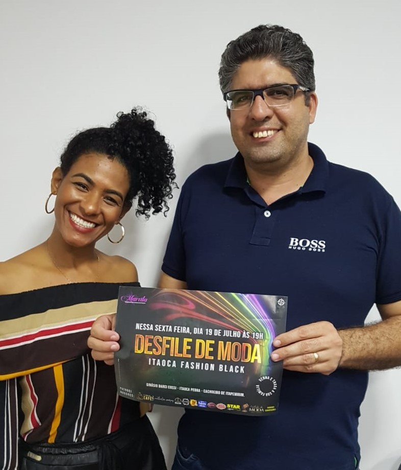 Coletivo negro realiza desfile em Itaoca