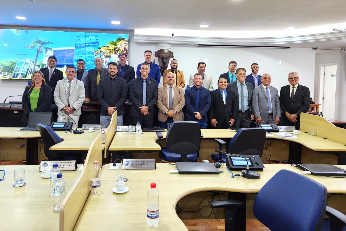 Com 56 emendas, vereadores aprovam orçamento do município para 2026