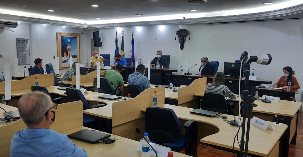 Comissão Covid: Justo fala sobre vacinação e atividade econômica