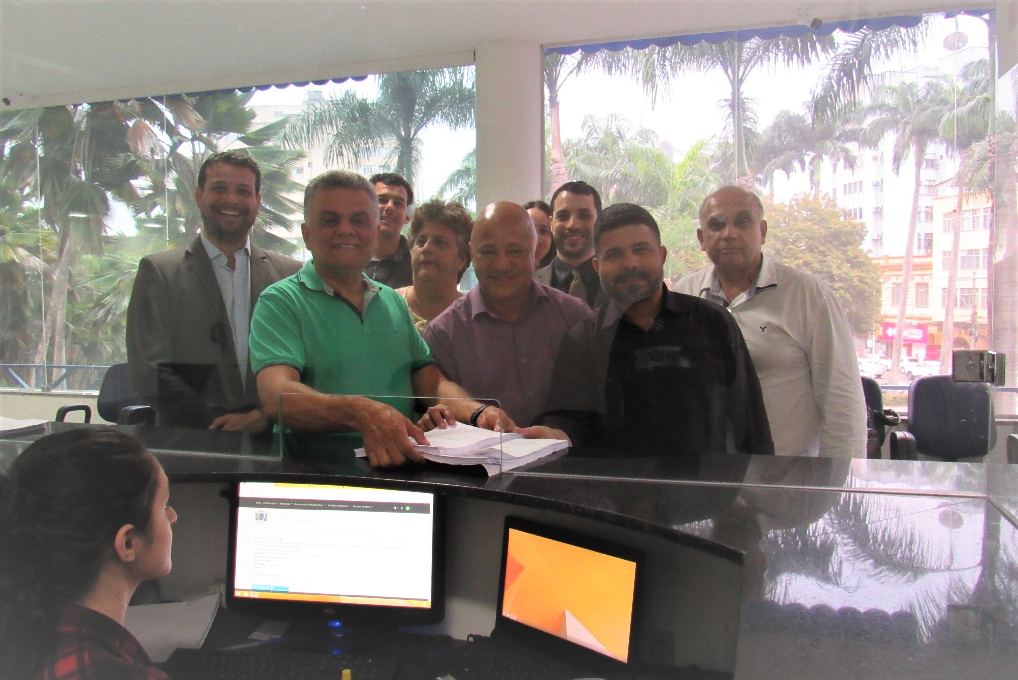 Comissão protocola relatório final sobre Plano de Cargos