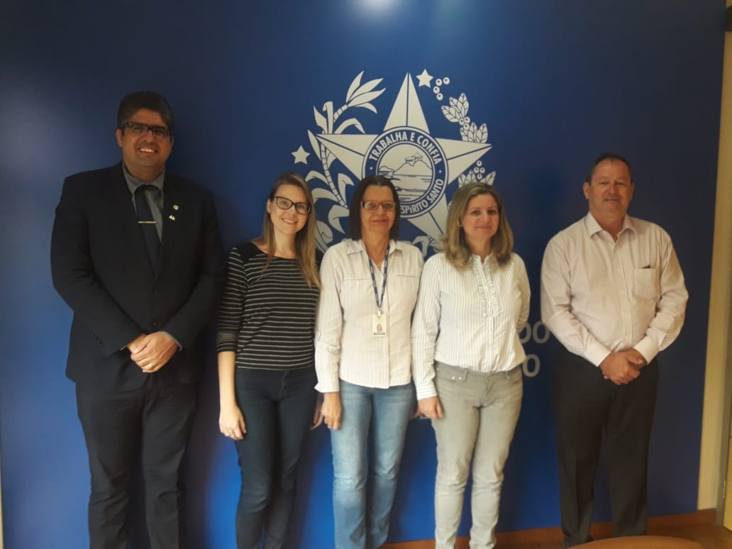 Educação é pauta de encontro em Vitória