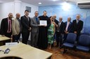 Em clima de despedida, Frei Gustavo recebe homenagem da Câmara pelos oito anos de missão em Cachoeiro
