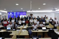 Em sessão solene, Câmara entrega homenagens relativas ao mês de abril