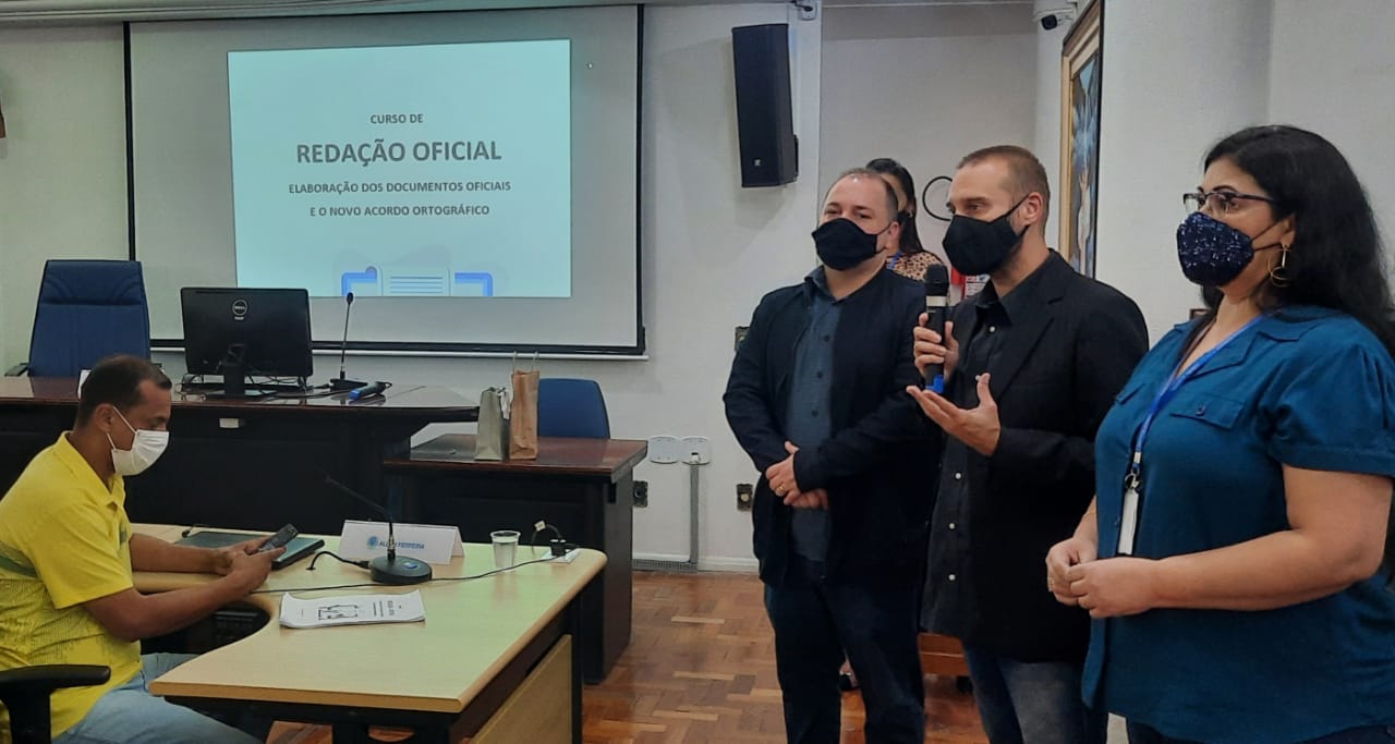 Escola do Legislativo inicia curso de Redação Oficial