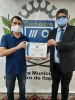 Jornalista recebe homenagem da Câmara