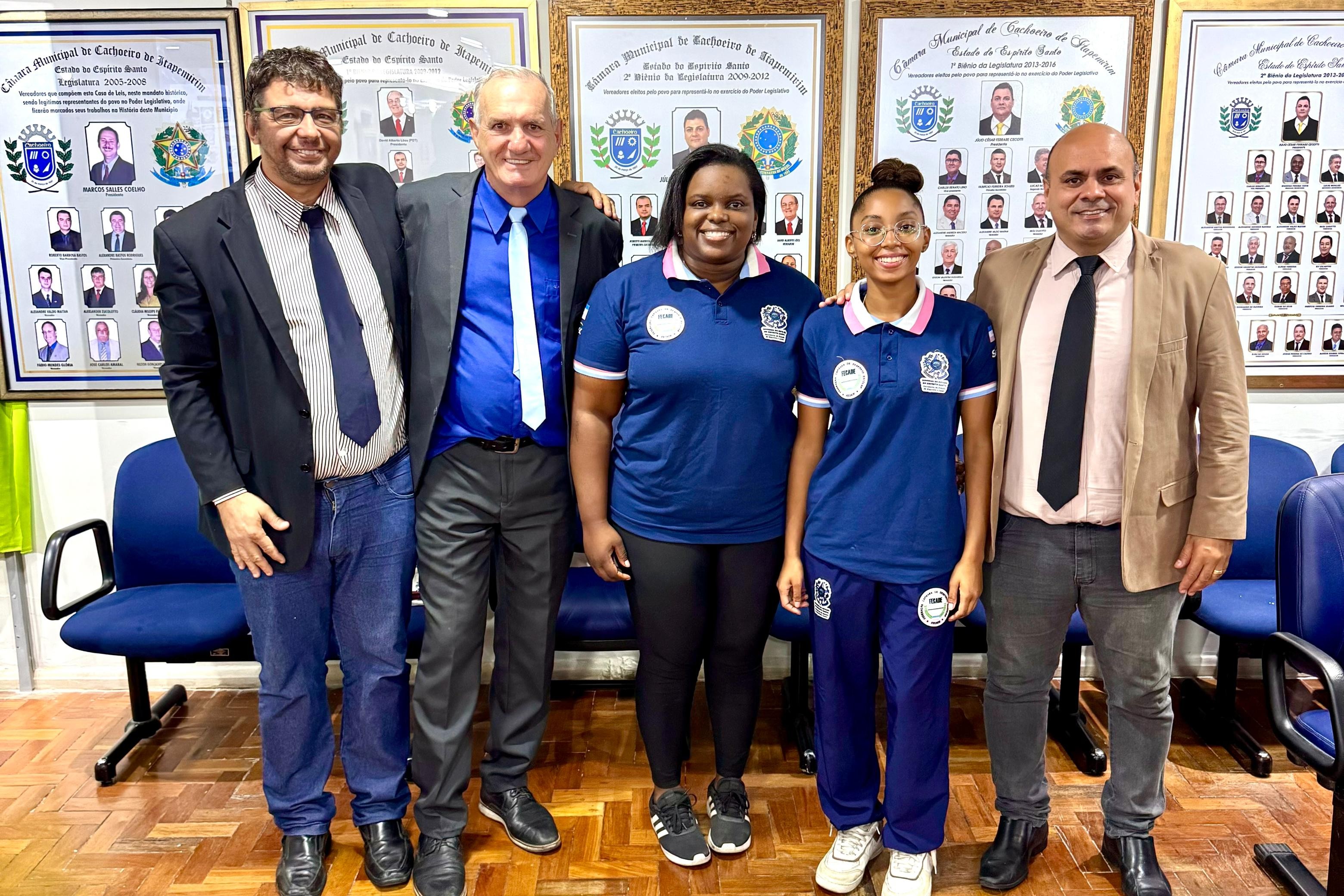 Jovem atleta de Cachoeiro pede apoio para representar o Brasil em torneios internacionais de handebol