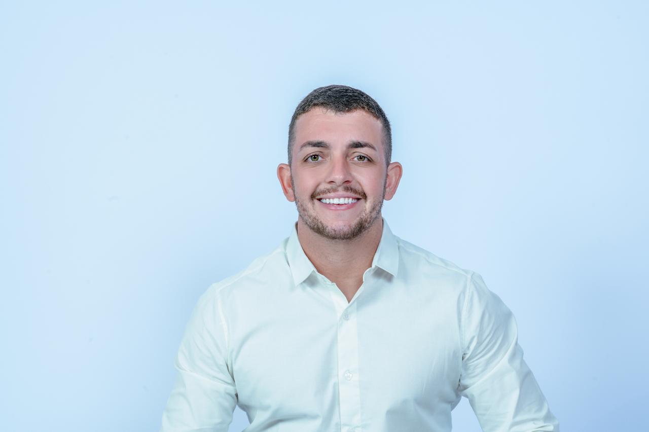 Lucas Mello toma posse na Câmara de Cachoeiro na sessão ordinária desta terça (19)