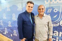 Maestro Adilson Dillen celebra reconhecimento da Câmara por trajetória dedicada à cultura de Cachoeiro 