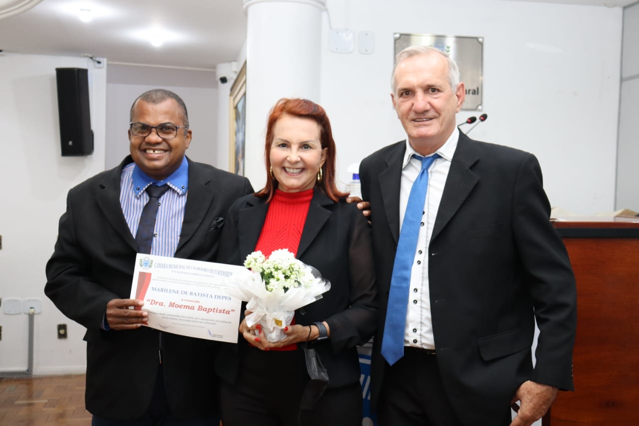 Marilene Depes recebe Comenda Moema Batista