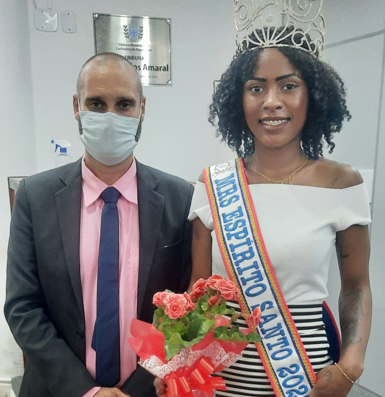 Miss ES recebe homenagem da Câmara