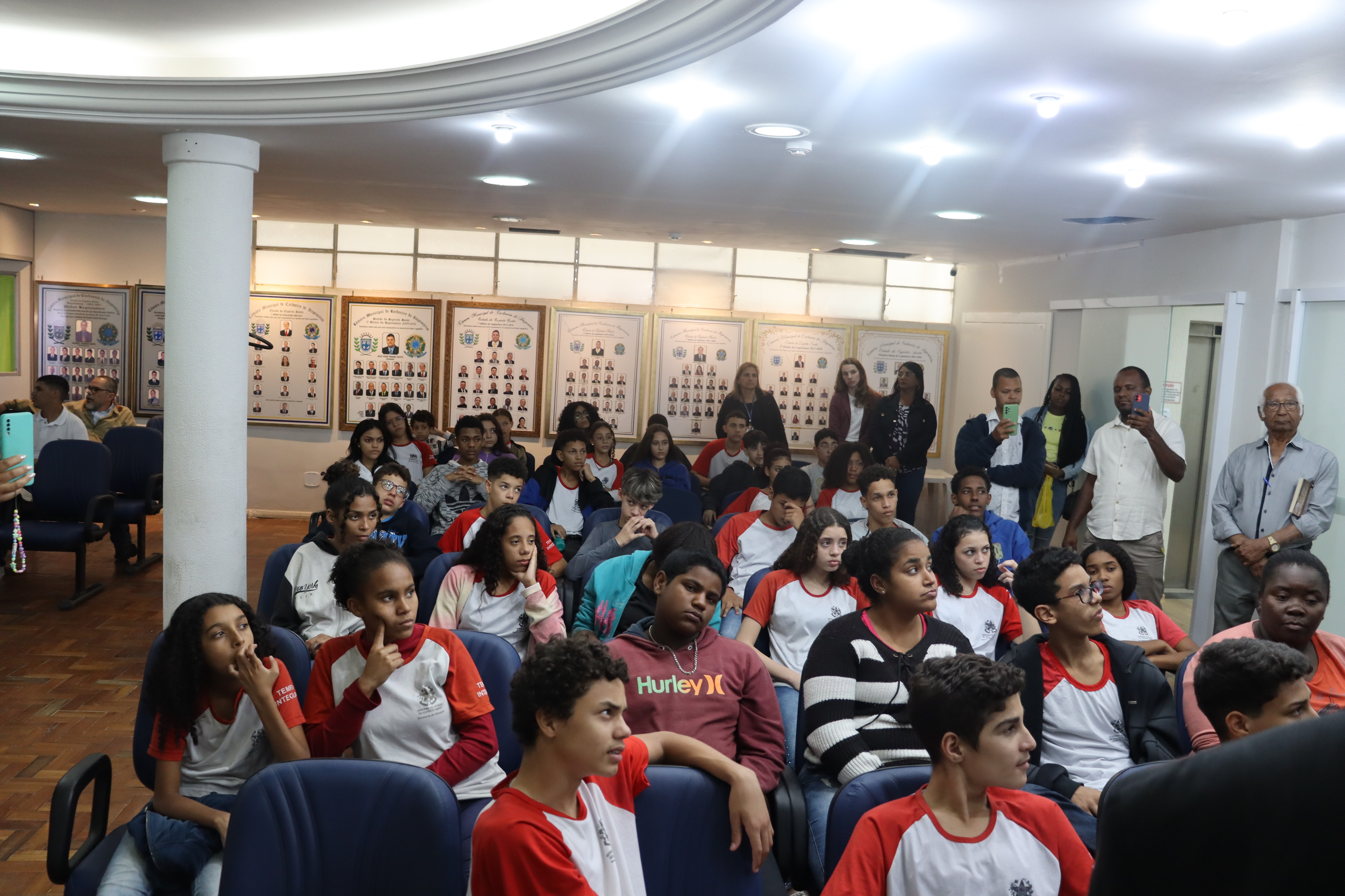 Projeto “Vereador nas Escolas” leva alunos do Liceu à Câmara de Cachoeiro