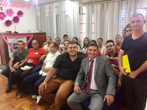 Projeto ajuda Associação dos Surdos na luta por sede