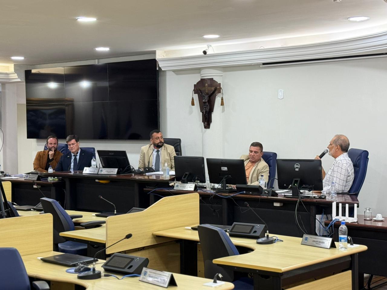 Reajuste de 4% e adiantamento de R$15 milhões: CEI da BRK ouve diretor presidente da Agersa em primeira oitiva