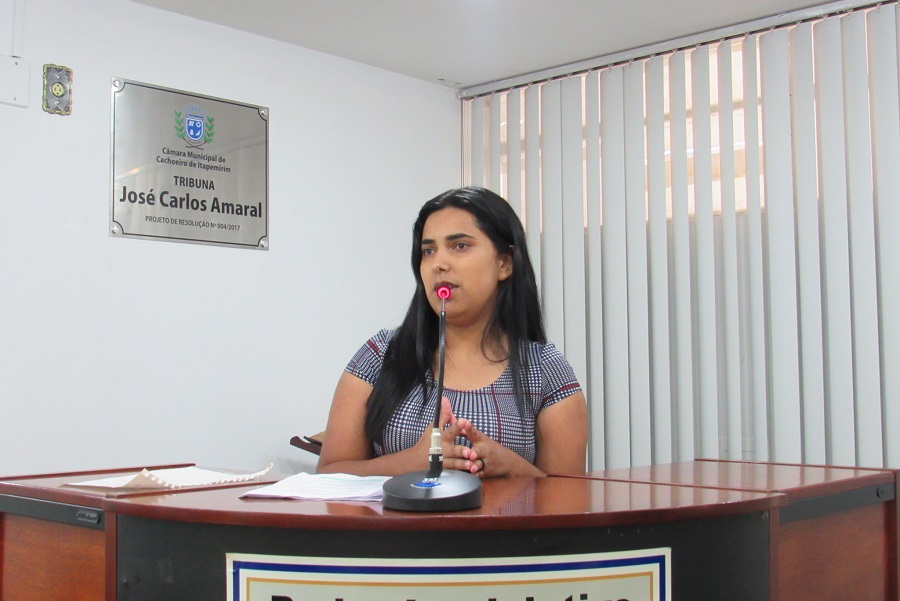 Representantes de trabalhadores rurais usam tribuna da Câmara