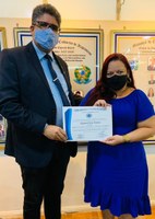    Servidora da Contabilidade recebe “Comenda Marcão”