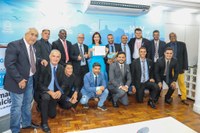 Sessão solene destaca homenageados do mês de março