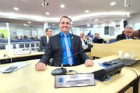 Vereador Marcelinho Fávero se licencia da Câmara para assumir Secretaria de Relações Institucionais