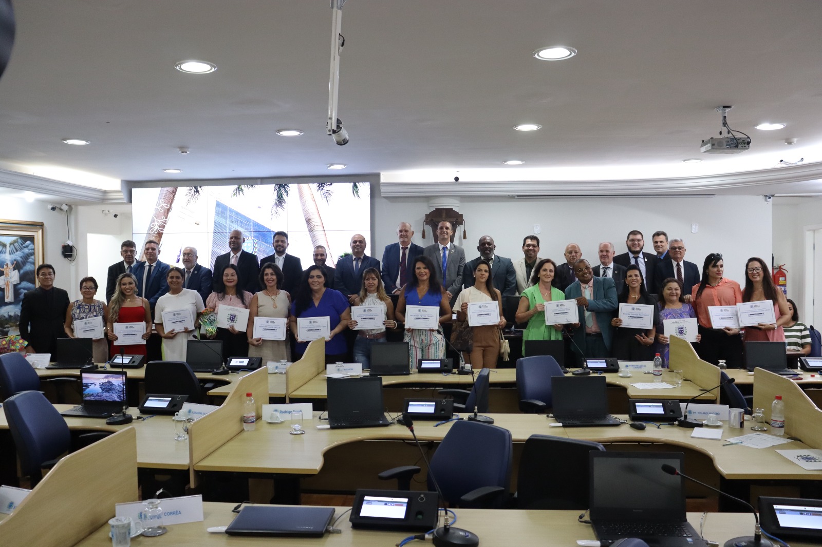 Vereadores homenageiam mulheres cachoeirenses e mais destaques do mês de março